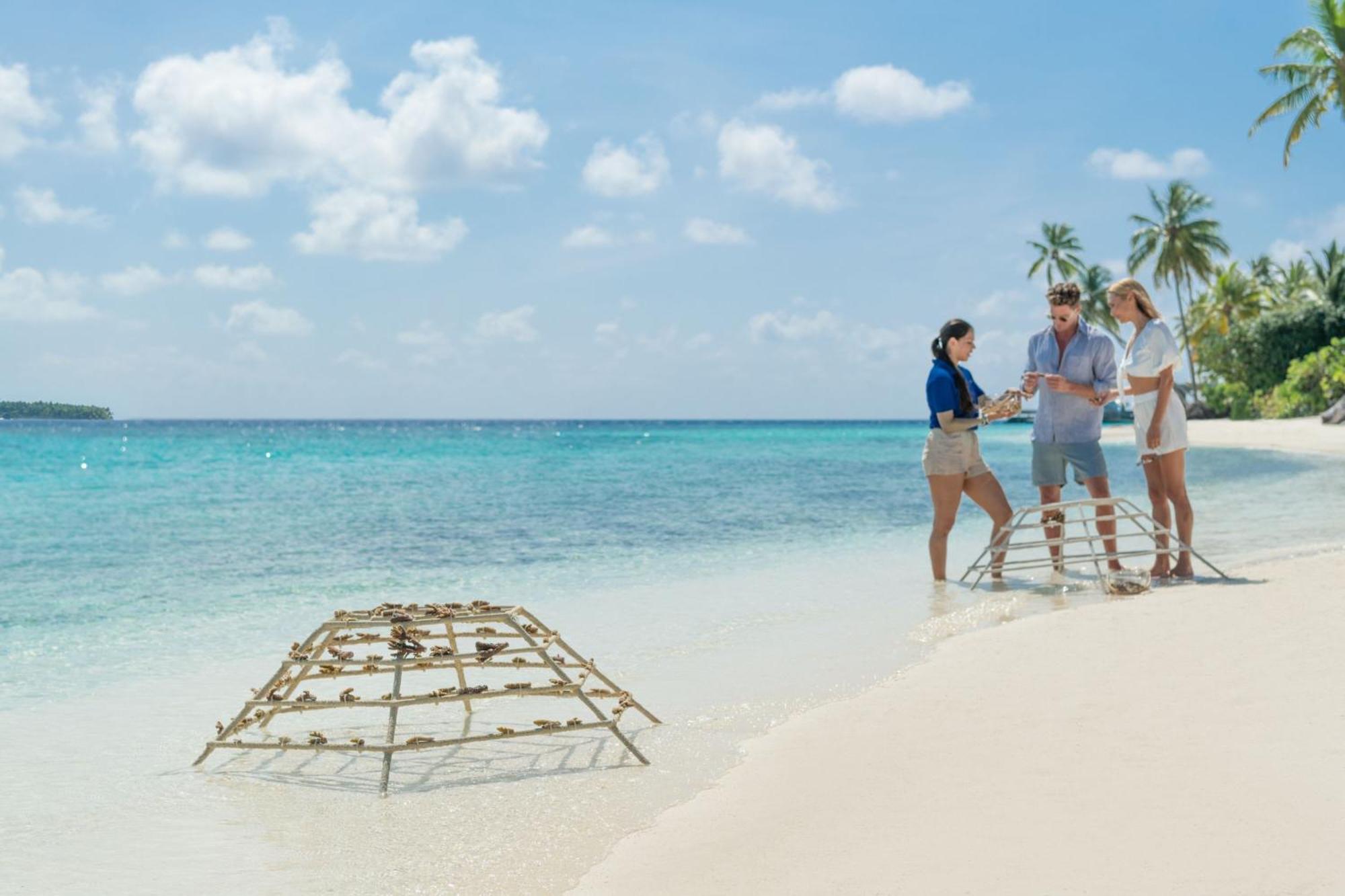 The St. Regis Maldives Vommuli Resort Hulhudheli Екстериор снимка